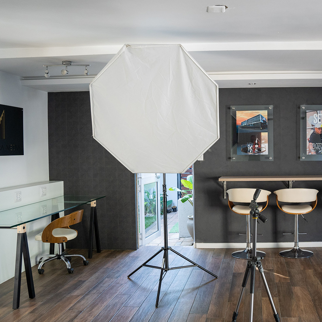 Studio-30-min
